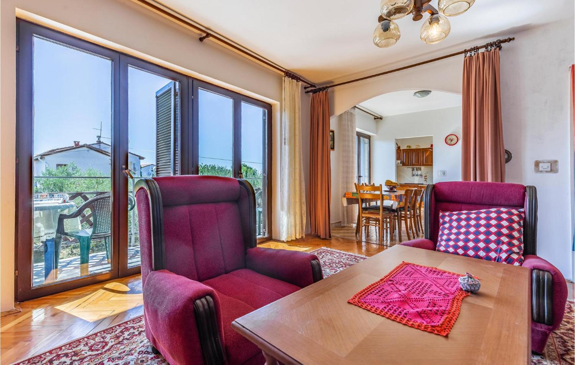 Awesome Apartment In Medulin With Kitchen Exterior foto